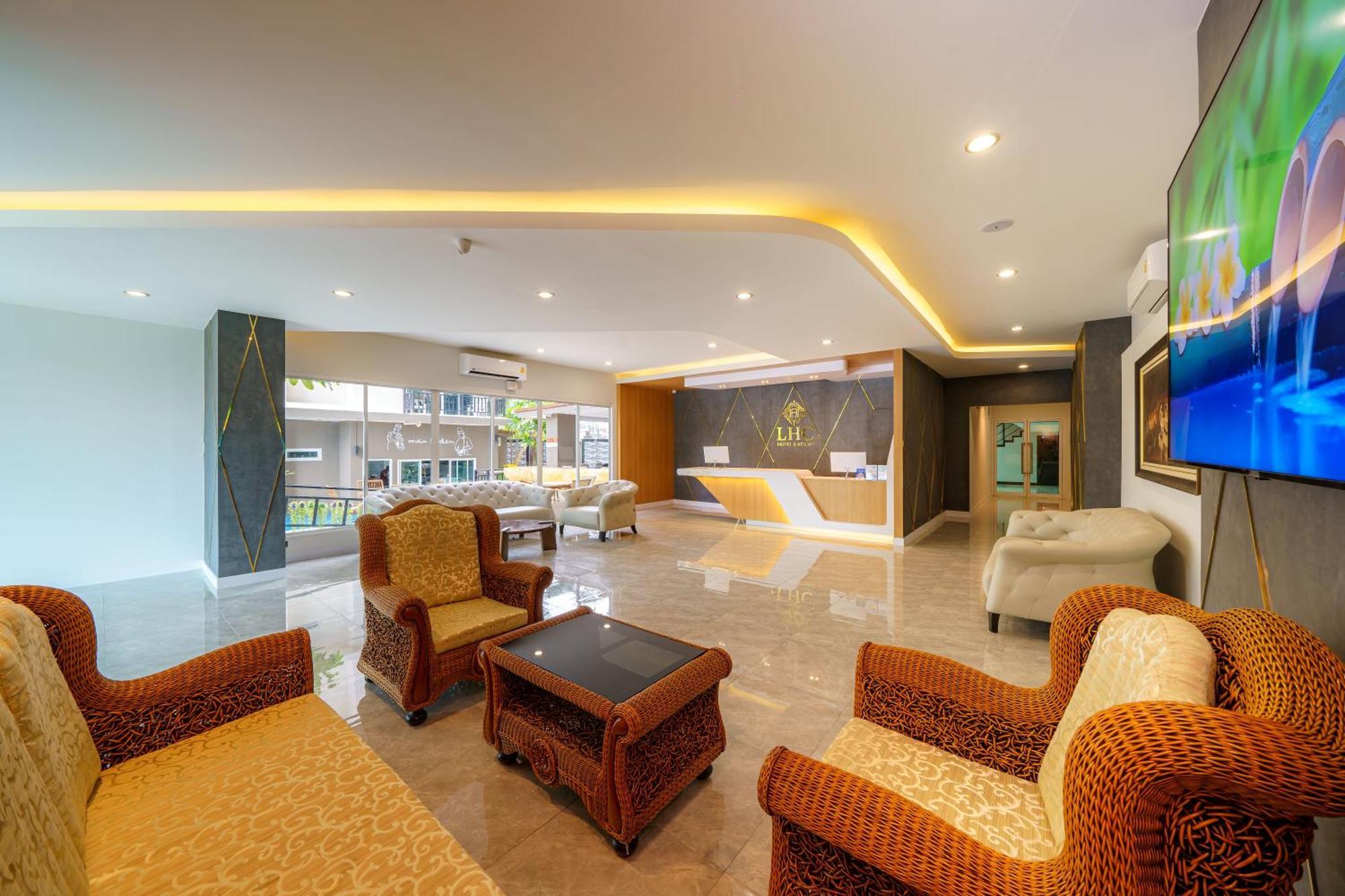 Lhc Hotel And Resort Pattaya Ngoại thất bức ảnh