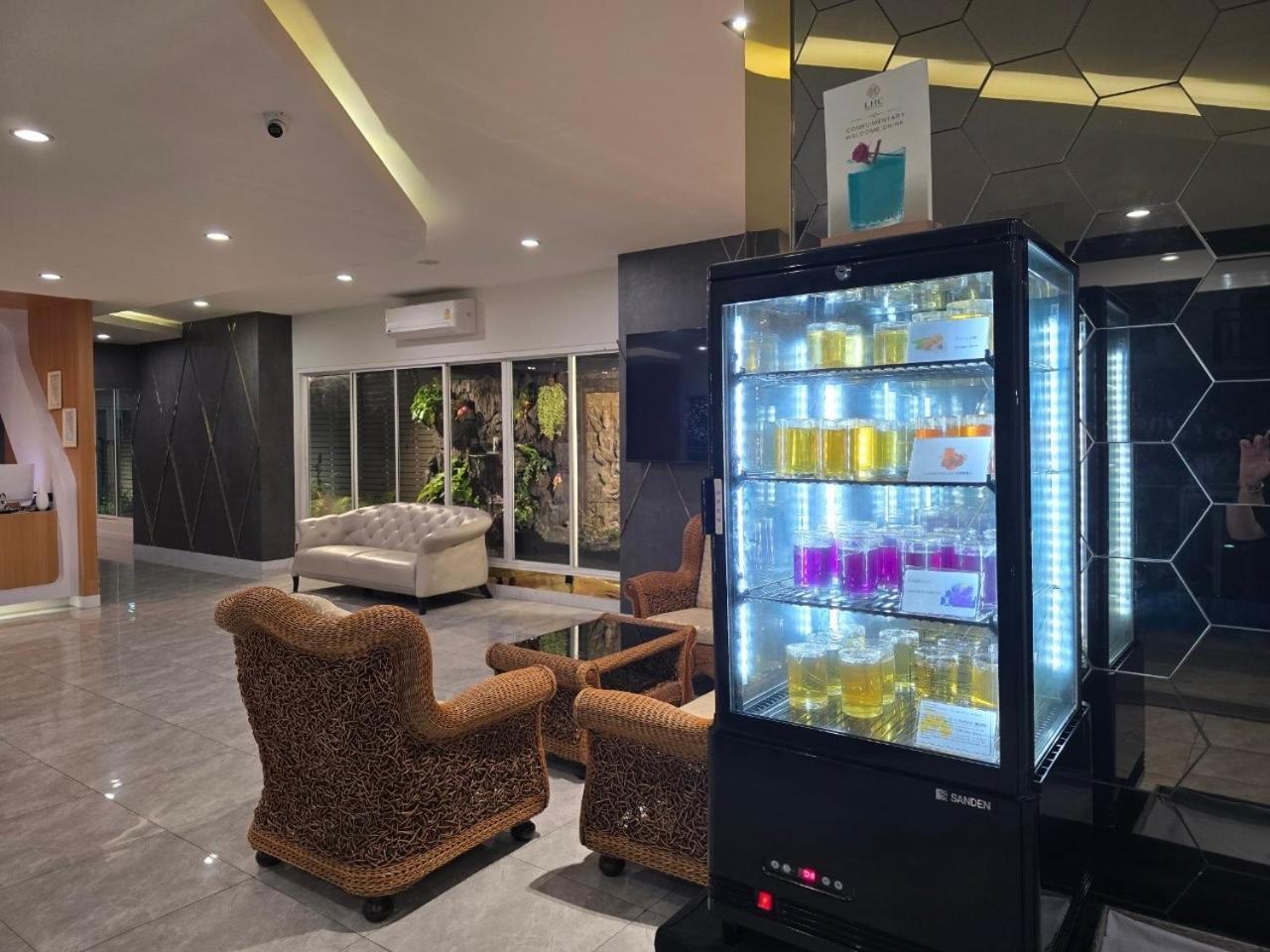 Lhc Hotel And Resort Pattaya Ngoại thất bức ảnh